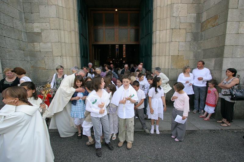 Communion306.jpg